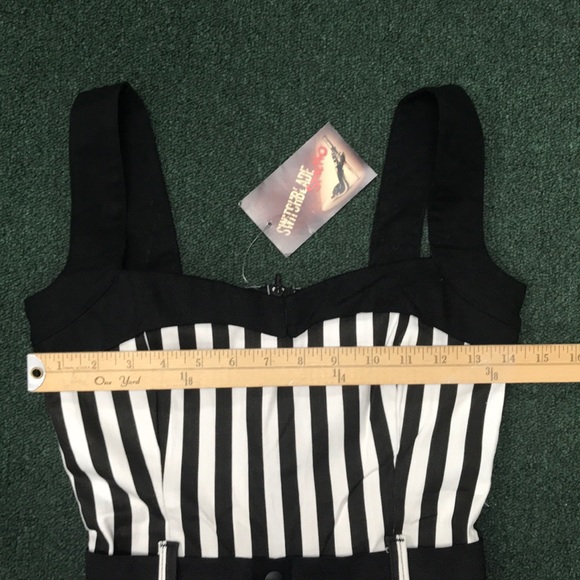 Switchblade stiletto, 2 piece dress, size small - Picture 6 of 7